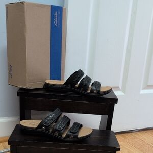 Clarks LaurieAnn Cove Black Adjustable Leather Cushion Sandals Size 8.5M NEW
